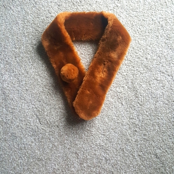 (2/$25) Teddy scarf coat topper with fluffy pom pom collar - Picture 2 of 5